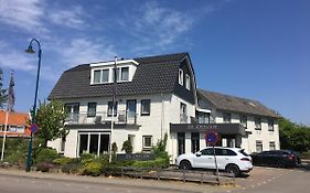 Boutique Hotel De Zwaluw